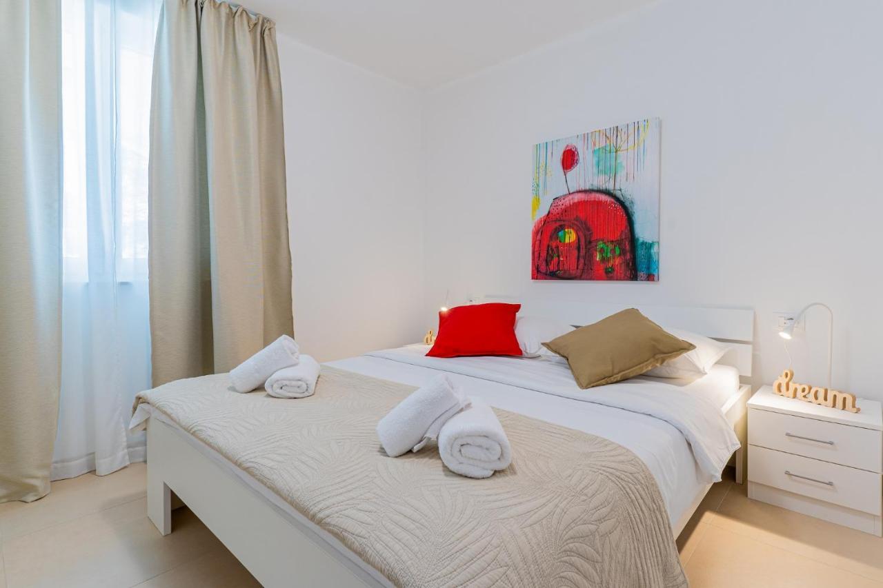 נזרין Apartments Lopari מראה חיצוני תמונה